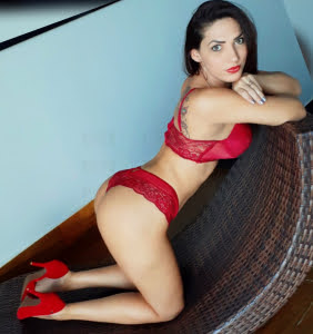 Lyza Medeiros 