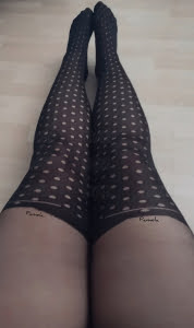 Pamela-6ft tall blonde 