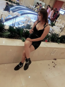 Busty Sheesha From India 