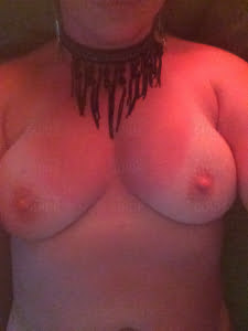 Busty British Milf Lindsey 