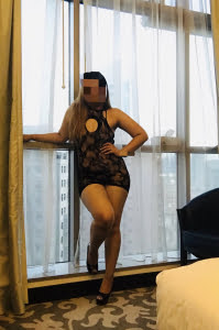 Massive Squirting / Anal Curvy filipina 