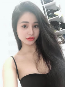 Mina Beauti and Young Girl 