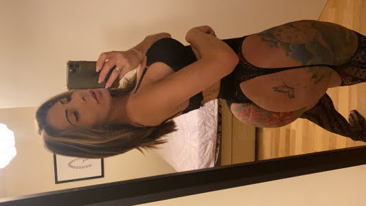 Kelly Hot 