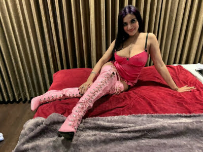 Vivian 