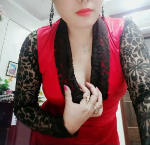 Grace 28 kinky ass licker in gurgoan 