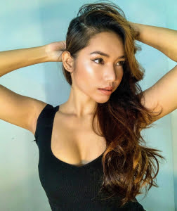 Asian Bombshell, VIP Model 