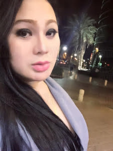 CHUBBY PRETTY WOMAN 