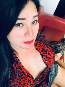 CHUBBY PRETTY WOMAN 