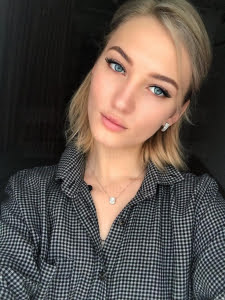 Real model Elena not fake 