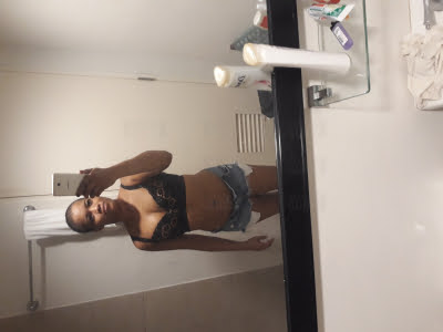 Curvy & Skilled Ebony 