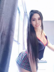 ????u're girl next door 