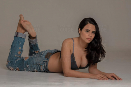 Iasmin, 21y Brazilian natural girl 
