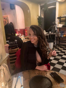 Celeste 19 ans