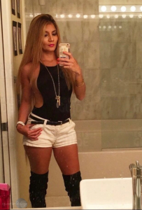 DANIELA 35 ANS poitrine naturele