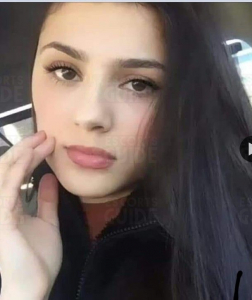  Escortgirl Larissa