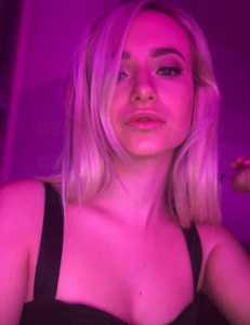 Sunny Downtown porno star 