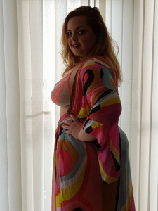 Escortgirl BBW Karina