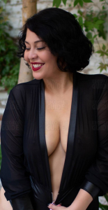  Escortgirl Aida