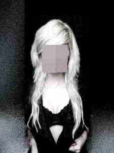  Escortgirl Jolie Blonde à Votre Écoute.. — Nantes