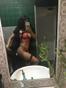  Escortgirl Stella Maris