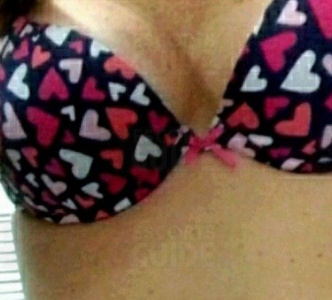  Escortgirl Menina linda