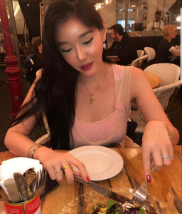  Escortgirl Mia Oriental