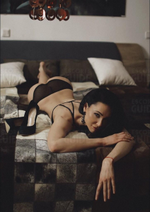  Escortgirl Kira — Istanbul
