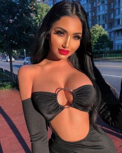  Escortgirl Elvira