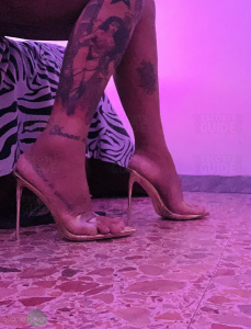 Alessandra elle est tournée