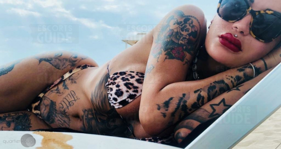 Alessandra elle est tournée