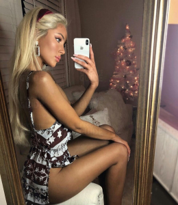  Escortgirl Jerry