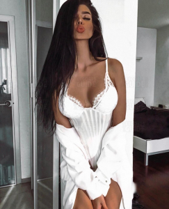  Escortgirl Victoria