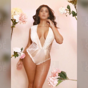  Escortgirl Evelin