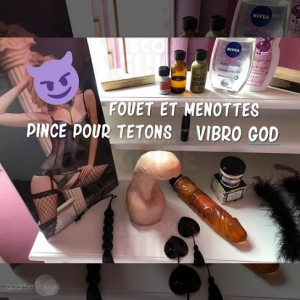 C'est moi la maîtresse suceuse de sperme !
