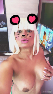 C'est moi la maîtresse suceuse de sperme !