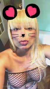 C'est moi la maîtresse suceuse de sperme !