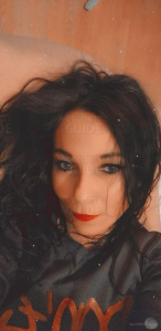 KAT reçois sur rendez-vous. Sexy et classe.