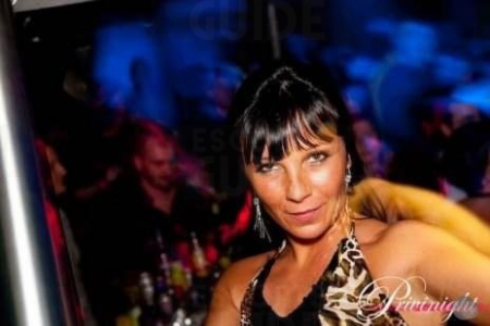 KAT reçois sur rendez-vous. Sexy et classe.
