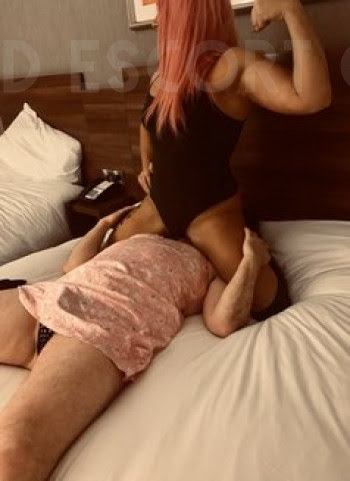 UK Mistress Kamila 