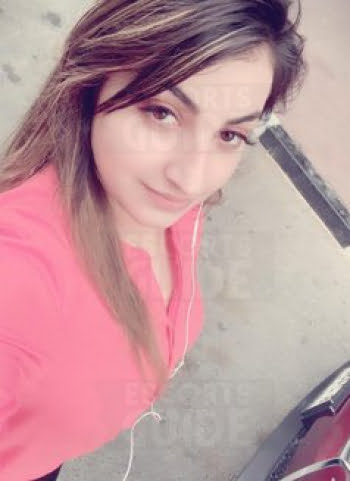 Laila Busty Girl  — Khaimah