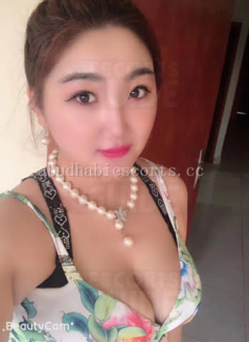 Miki in Ras Al Khaimah Escort 