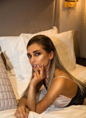 Monica 