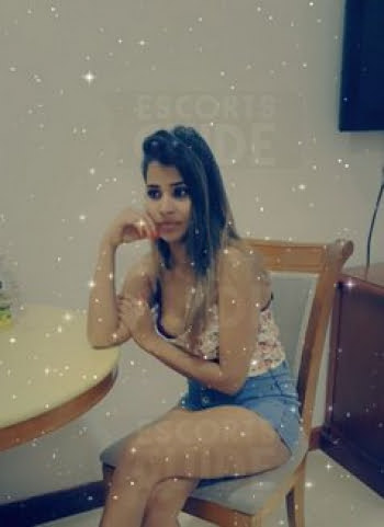 Kiran Busty Girl 