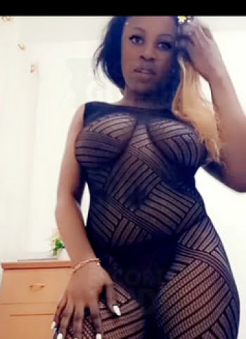 Blackhotsexyrimmer (New in Town) 