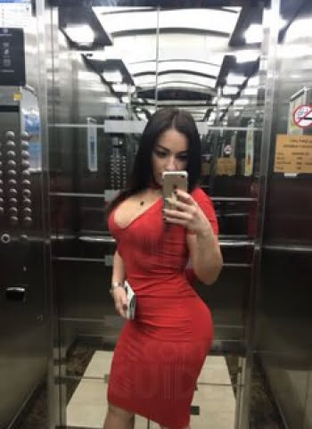 Ivana Big Ass in Abu Dhabi 