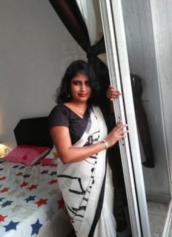 Parbah Davi. Tamil,Indian Beauty 