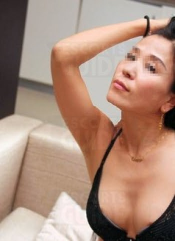 Ewa the perfect girl in Abu Dhabi 