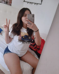 Mariana 18 Student  — Lisbon
