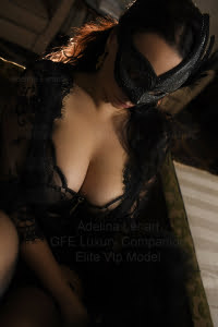 Adelina Lenart 