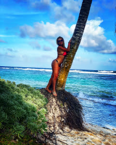 Nina Paradise 